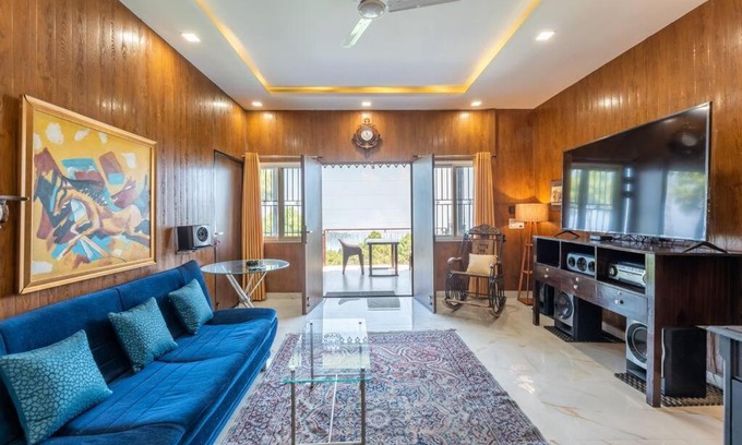 Ranikhet Apartment | Summit View 3bhk by Roamhome