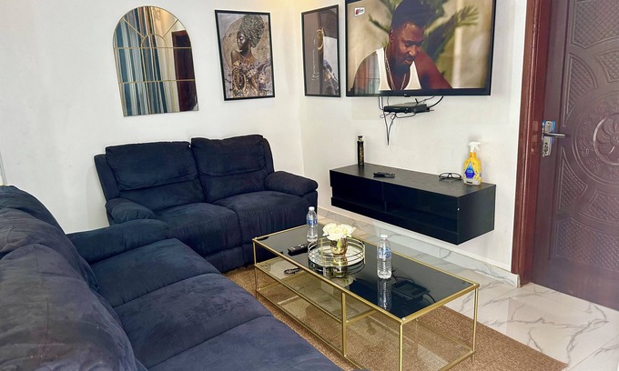 West Coast Division Apartment | Sun Rise Apt #5 The Retreat Apartments
