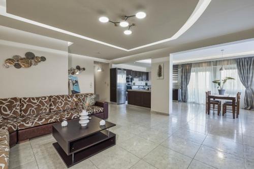 Amarinthos Apartment | SunBeam Evia Apartment