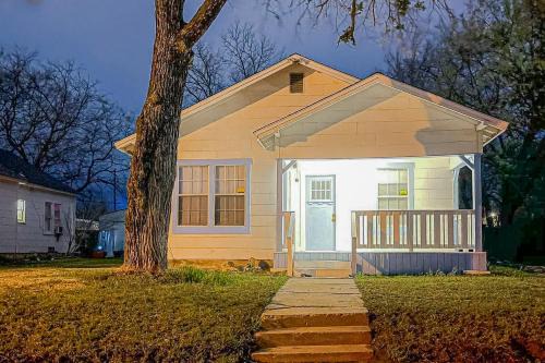 Ardmore House | Sunbeam Retreat