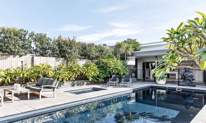 Werri Beach House | Sundara Beach House - *Winter SpecialStay3/Pay 2*- Ocean views, heated pool spa