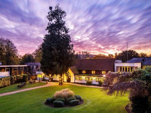 Box Hill Hotel | Sunday Box Hill Burford Bridge Hotel