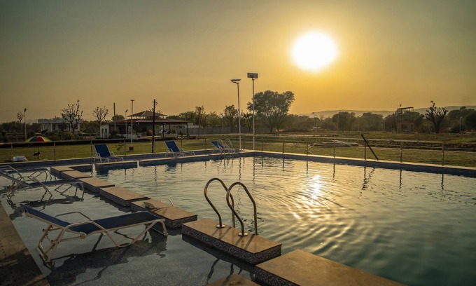 Jamwa Ramgarh Resort | Sunflower Saga