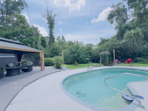 Little River House | Sunlit Hideaway 3BR 2BA house pool