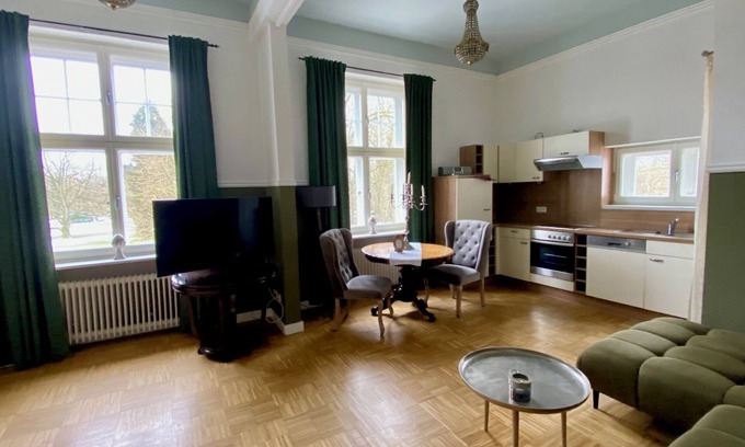 Badow Apartment | Sunny apartment with its own sauna and view of the castle park