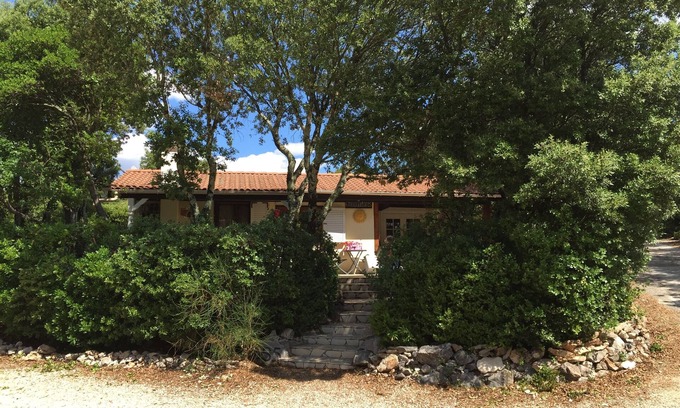 Mejannes-le-Clap House | Sunny bungalow in Southern France