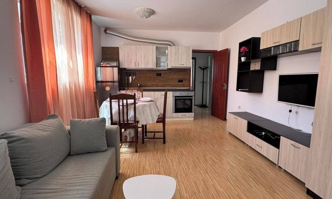 Sarafovo Apartment | Sunny Day 7