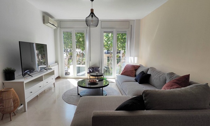 Arenys de Mar Apartment | Sunny flat near the beach