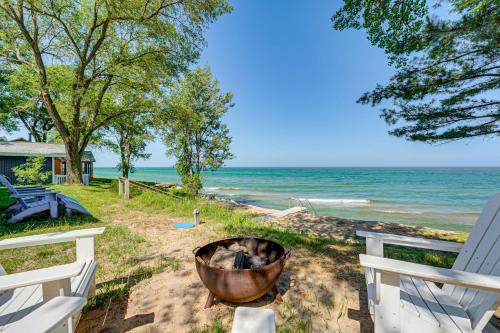 Mears House | Sunny Mears Vacation Rental with Private Beach!