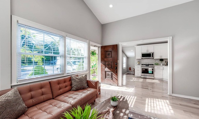 Princeton Junction House | Sunny Retreat 4 BR Ranch w Spacious Backyard