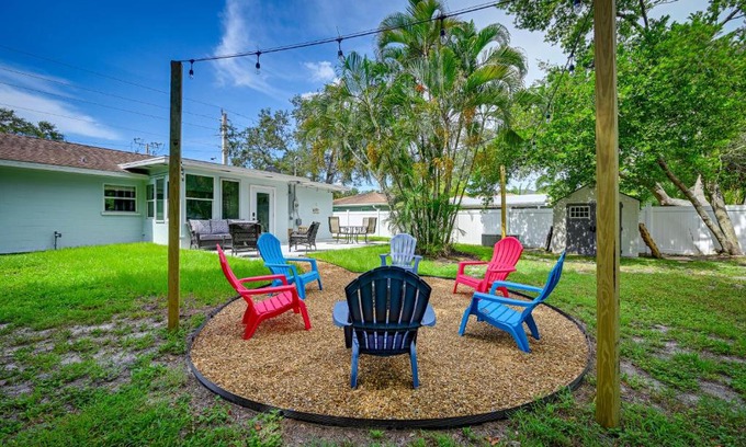 Arlington Park House | Sunny Sarasota Home with Private Yard and Fire Pit!