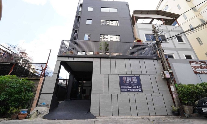Samsen Nok House | Sunny Twin Escape | Trendy Comfort in Bangkok