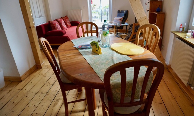Neuwied Apartment | Sunny, with a 25 m2 renovated, green wooden balcony with a beautiful view.