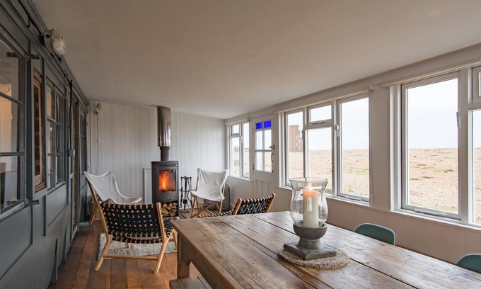 Dungeness House | Sunray by Bloom Stays - a holiday let that sleeps 8 guests in 3 bedrooms