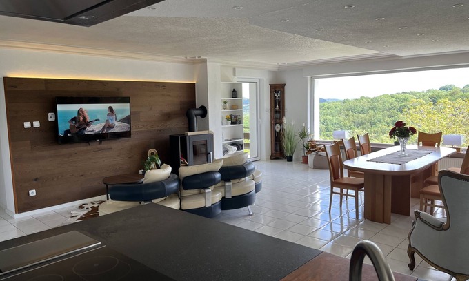 Pirmasens Apartment | SUNRISE with large terrace and far-reaching views