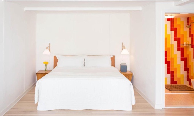 Shelter Island Heights Hotel | Sunset Beach Hotel