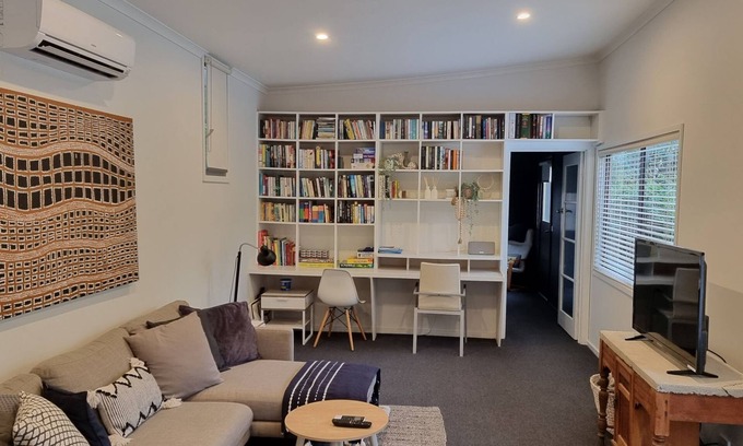 Inverloch Cottage | Sunset Beach Shack on Surf