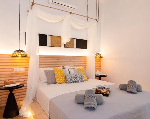 Vathi Apartment | Sunset Coast House - WOOD