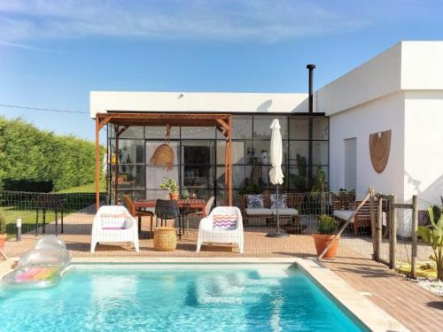 Alcochete Villa | Sunset River Villa, Lisbon