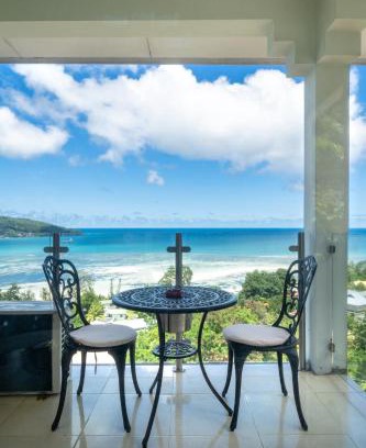 Anse La Mouche Apartment | Sunset View Self Catering