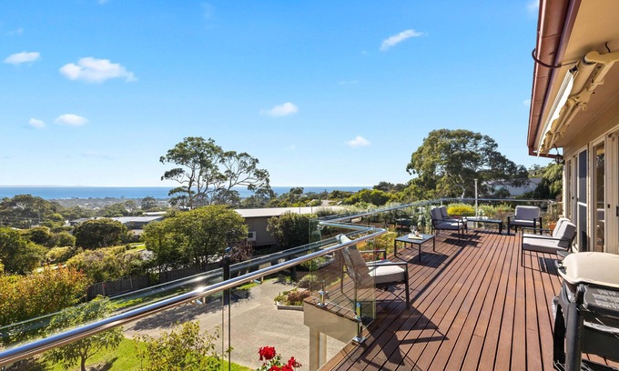 McCrae House | Sunset Views