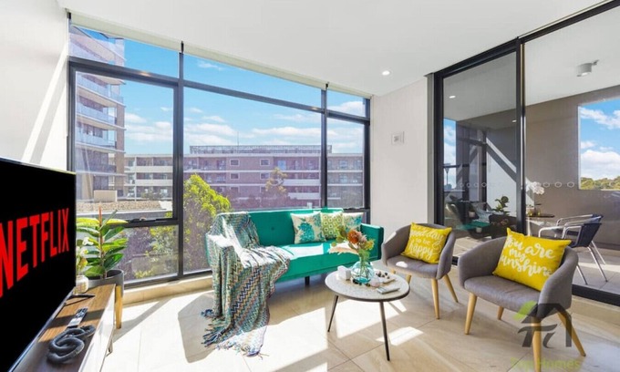 Lidcombe Apartment | Sunshine 2 Bed home in Olympic Park