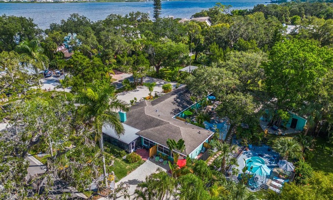 Bradenton Villa | Sunswept Villa 4-riverwalk/park front w/pool, near AMI beaches - pet friendly!
