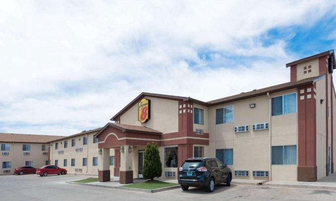 Bernalillo Hotel | Super 8 by Wyndham Bernalillo