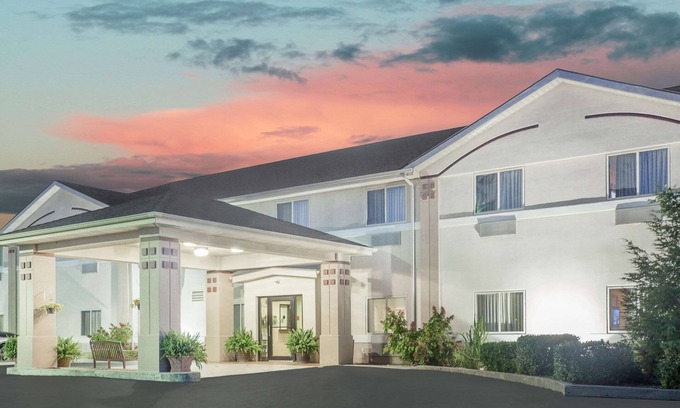 Central City Hotel | Super 8 by Wyndham Central City