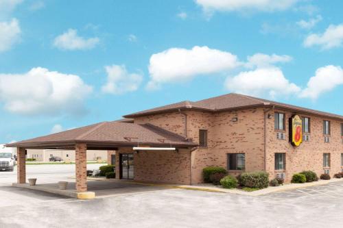 Gilman Hotel | Super 8 by Wyndham Gilman