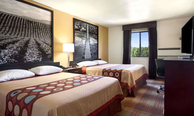 Idaho Falls Hotel | Super 8 by Wyndham Idaho Falls