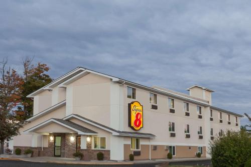 Latham Hotel | Super 8 by Wyndham Latham - Albany Airport