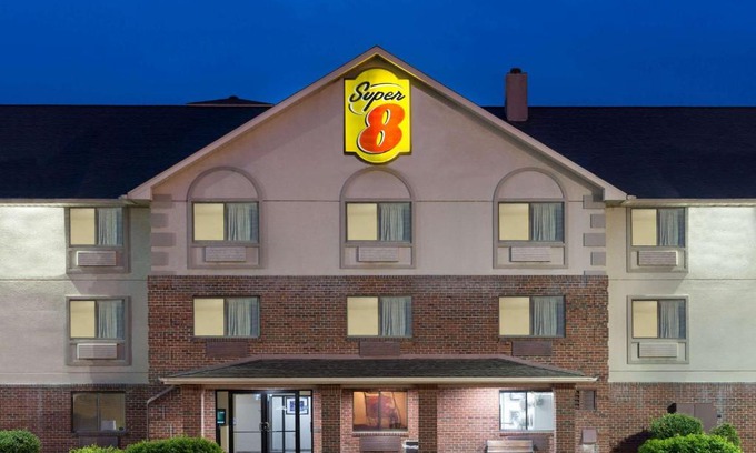 Dellslow Hotel | Super 8 by Wyndham Morgantown