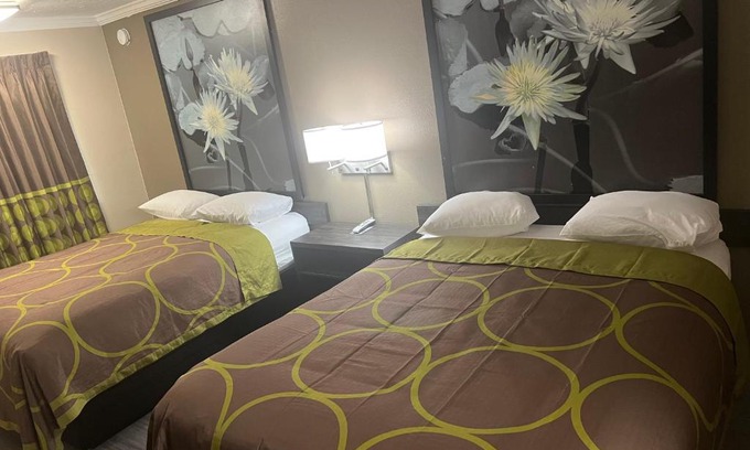 Picayune Hotel | Super 8 by Wyndham Picayune