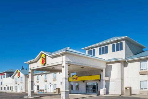 County of Vermilion River Hotel | Super 8 by Wyndham Vermilion AB