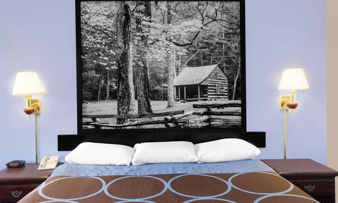 Whiteville Hotel | Super 8 by Wyndham Whiteville