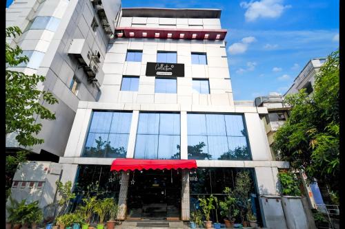 Kolkata Hotel | Super Collection O VIP Road Formerly Hotel Heritage