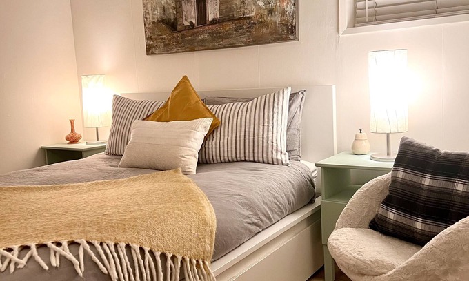 Dunbar Apartment | Super Cozy Garden Retreat