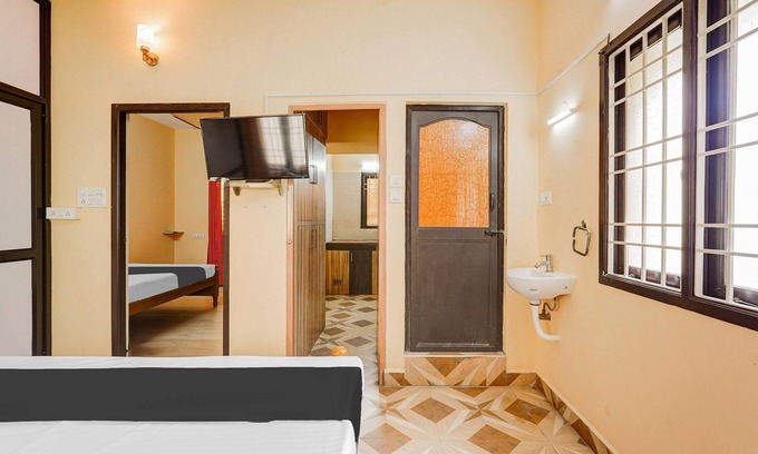 Velachery House | Super Hotel O Velachery