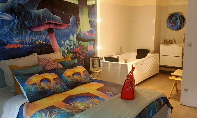 Issy-les-Moulineaux Apartment | Superb 60m2 with suite and jacuzzi