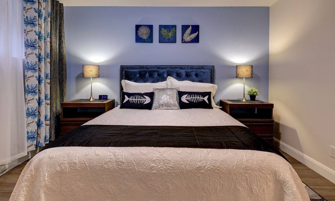 Brossard Apartment | Superb apartment 15 min from Montreal - Free Parking