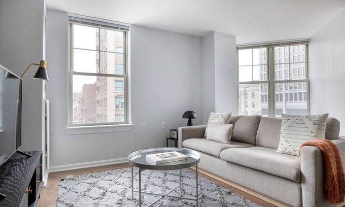 Central Square Apartment | Superb Central Square 2BR w/In-Unit W/D, nr Restaurants, by Blueground