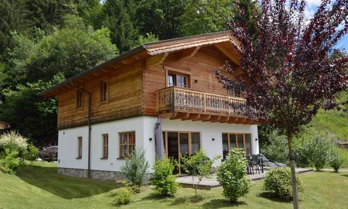 Haus Ski Chalet | Superb chalet surrounded by nature