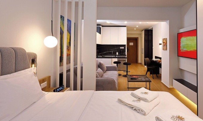 Ladadika Apartment | Superior Suite | Zotos Luxury Living #6