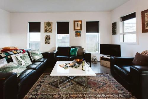 Rewa Villa | Surf's Up - pet-friendly Fitzroy lifestyle home