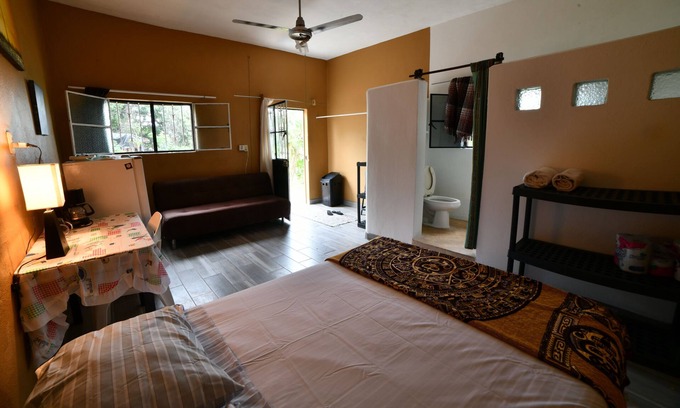 Emiliano Zapata Apartment | Surfers Paradise studio room