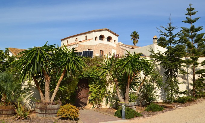 La Bisbal del Penedes Cottage | Sustainable Farmhouse from the XVII century surrounded by Penedès wineyards, with private pool