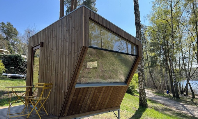 Salem House | Sustainable & stylish - Overnight stay in the Green Tiny Sleep Space at Lake Salem