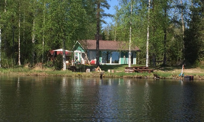 Vierema Cabin | Suviranta- Your Cozy Lake House in the Heart of Finland with Sauna + Hot Tub