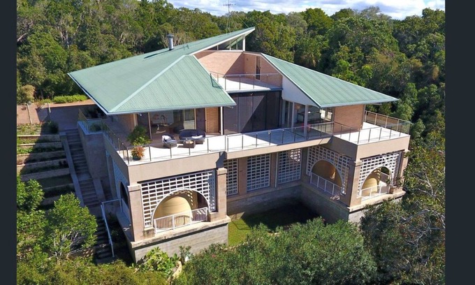 Deepwater House | SvenKi Beach - Waterfront luxury on 300 private acres